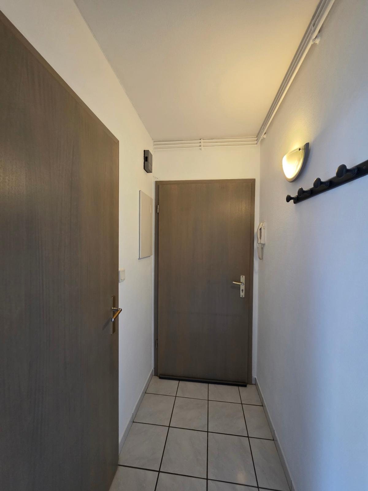 Entrée du studio à Saint-Avold pour une recherche à Creutzwald